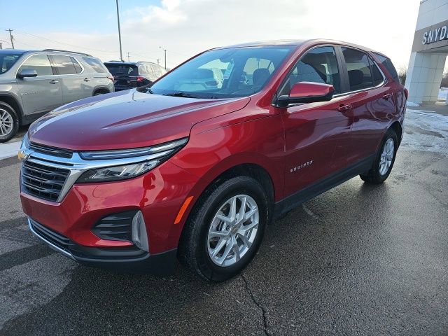 Used 2024 Chevrolet Equinox LT image 3