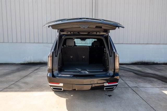 New 2026 Cadillac Escalade Luxury image 11