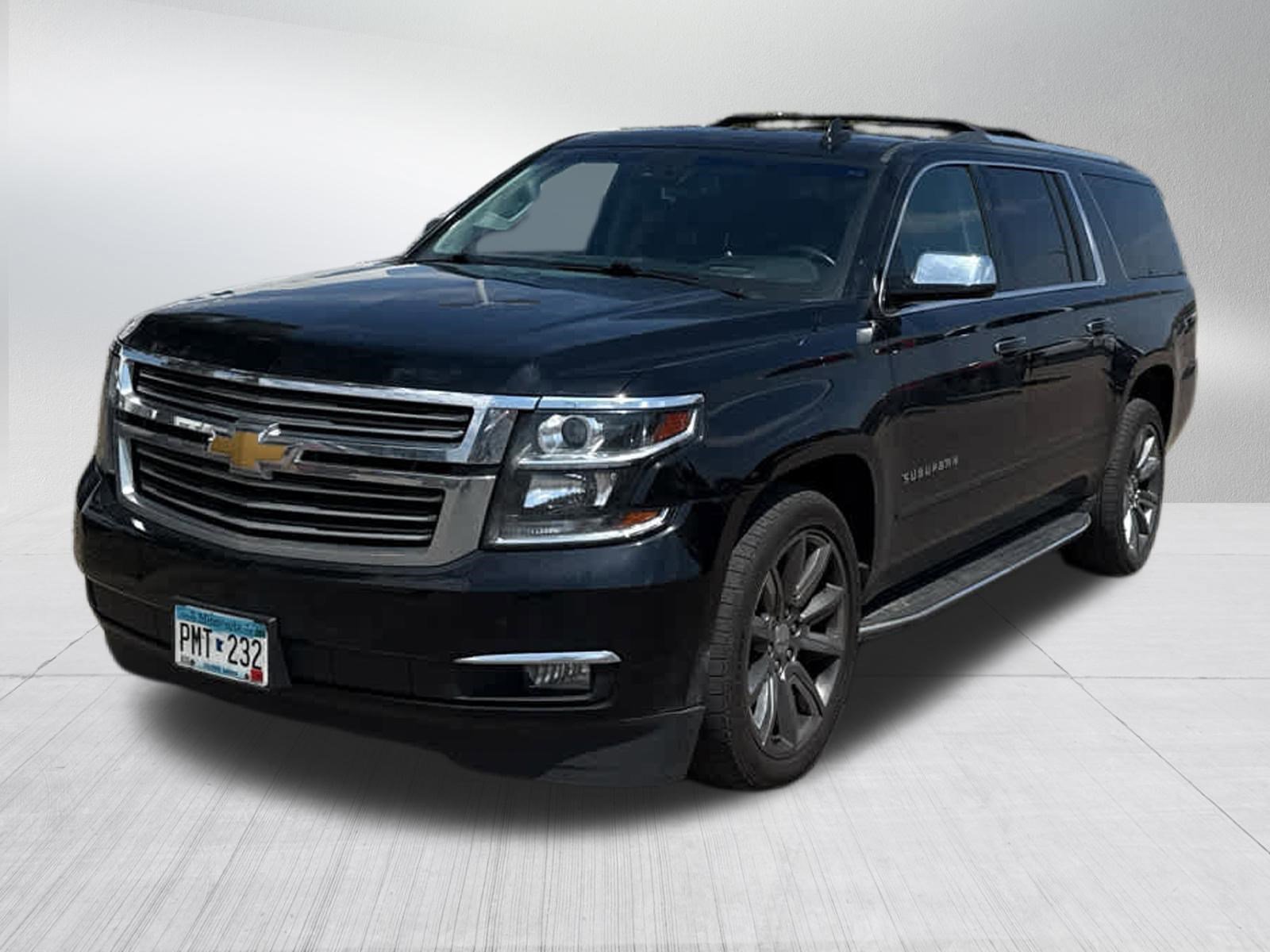 Used 2017 Chevrolet Suburban Premier AWD/4WD image 3