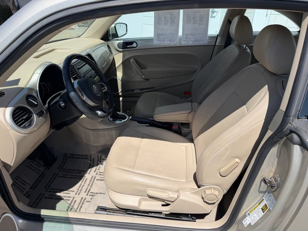 Used 2014 Volkswagen Beetle 2.5 FWD image 13
