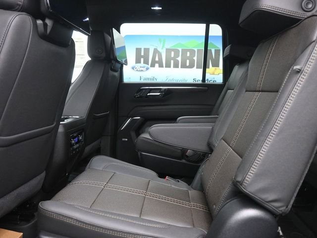 New 2025 Chevrolet Suburban High Country image 12