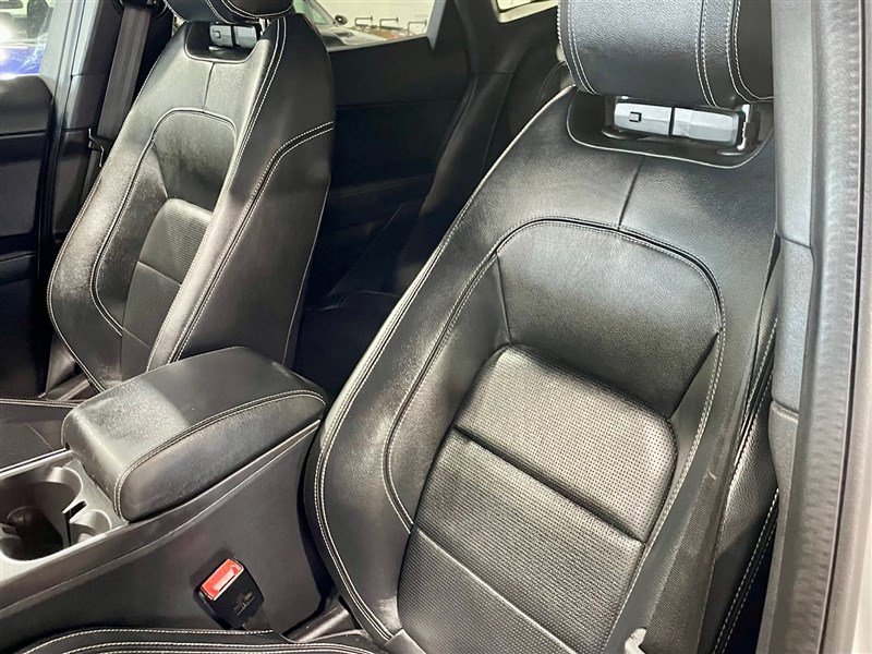 Used 2020 Jaguar E-PACE R-Dynamic S image 11