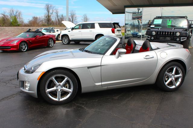 Used 2008 Saturn Sky Red Line image 2