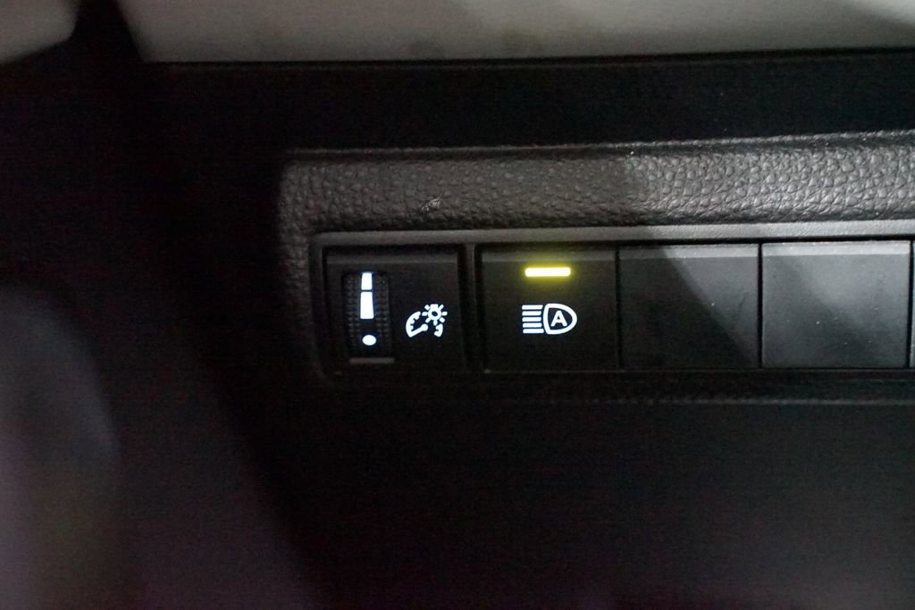 Certified 2023 Toyota Corolla LE image 22