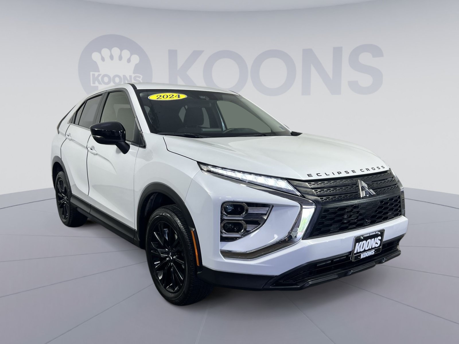 Used 2024 Mitsubishi Eclipse Cross AWD image 2