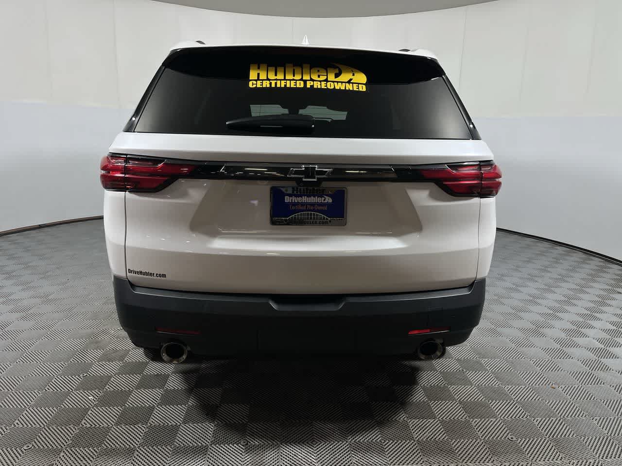 Used 2023 Chevrolet Traverse LT w/ LT Premium Package FWD image 7