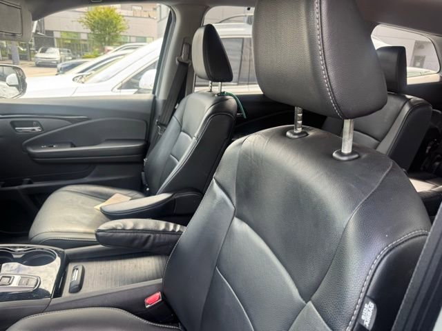Used 2019 Honda Pilot Touring image 13