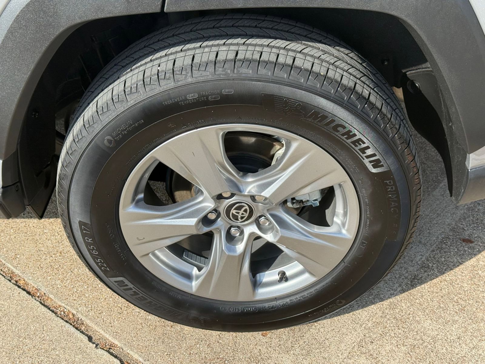 Used 2025 Toyota RAV4 LE image 30