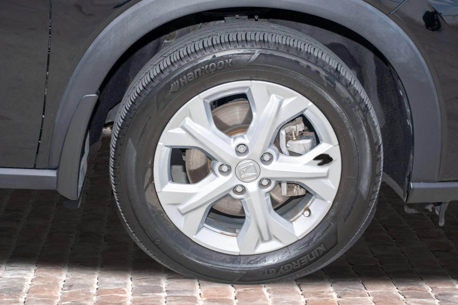 Certified 2024 Honda HR-V LX image 41