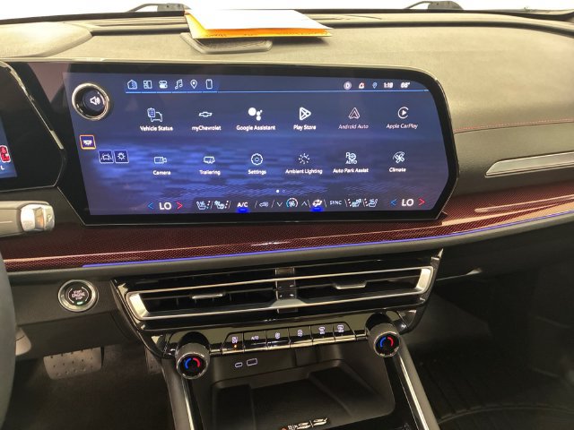 Certified 2026 Chevrolet Traverse RS AWD/4WD image 26