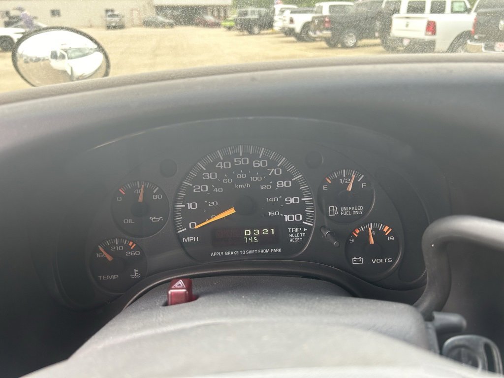 Used 2001 Chevrolet Express 3500 image 12