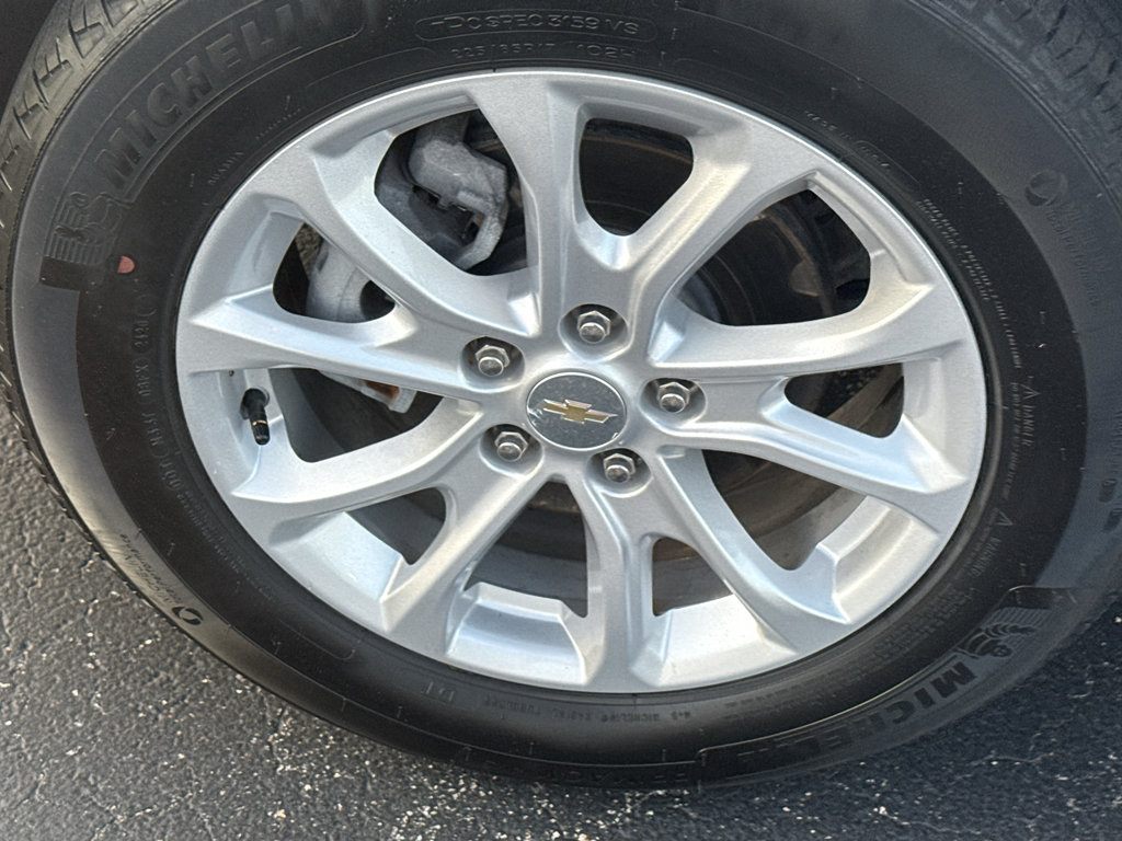 Certified 2020 Chevrolet Equinox LS w/ LS Convenience Package FWD image 8