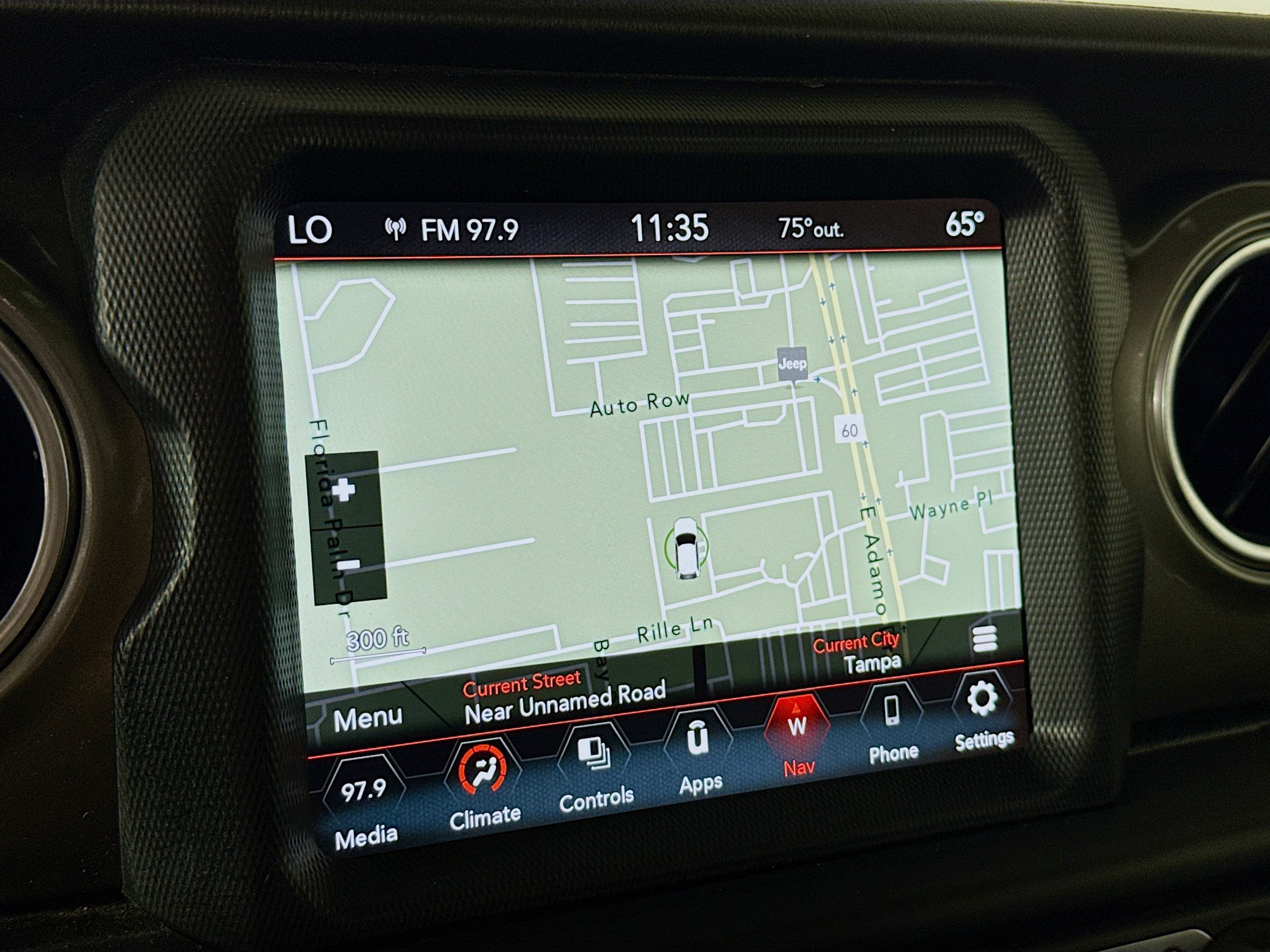 Used 2023 Jeep Gladiator Overland AWD/4WD image 14