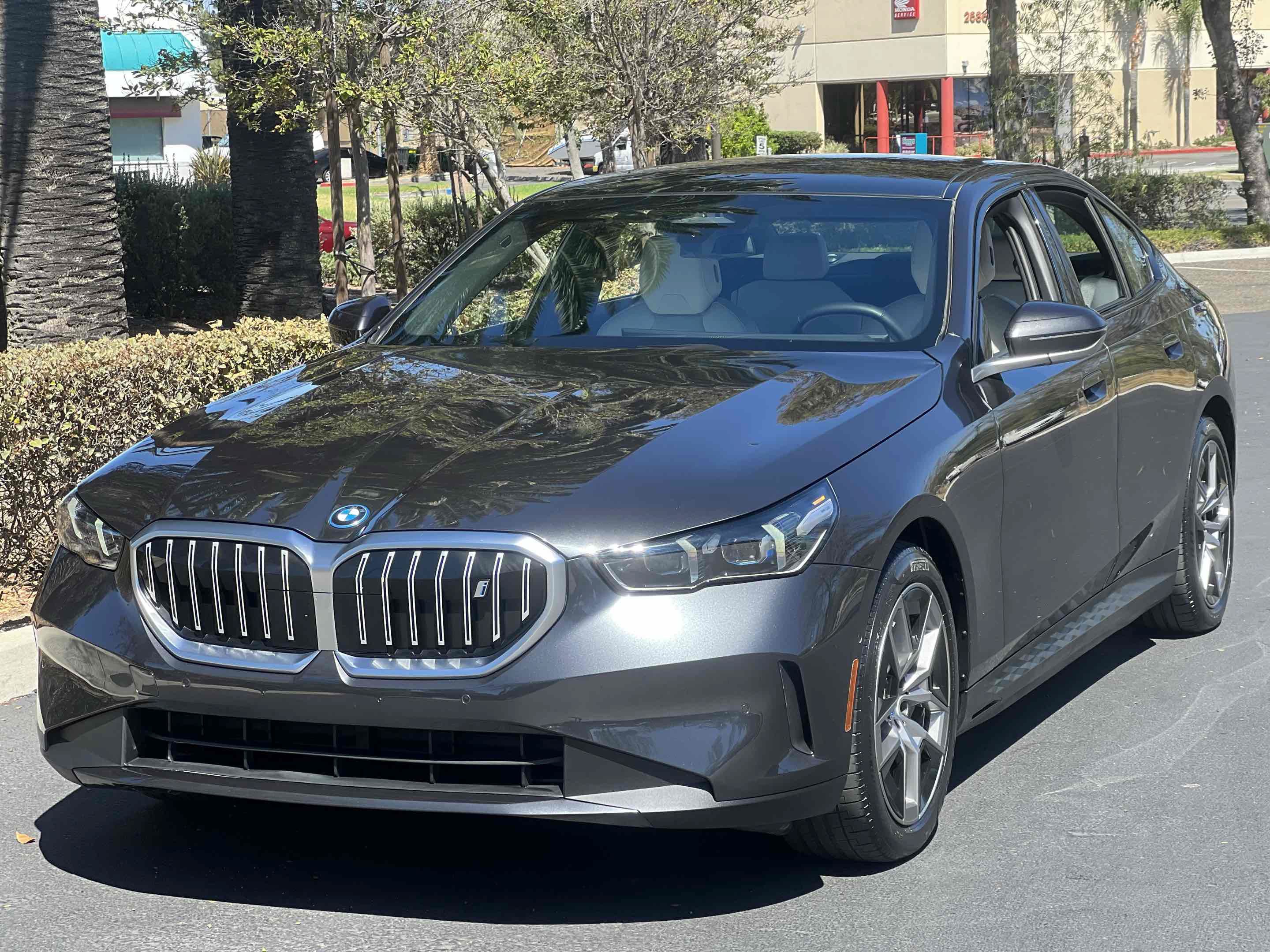 Used 2024 BMW i5 eDrive40i RWD image 24