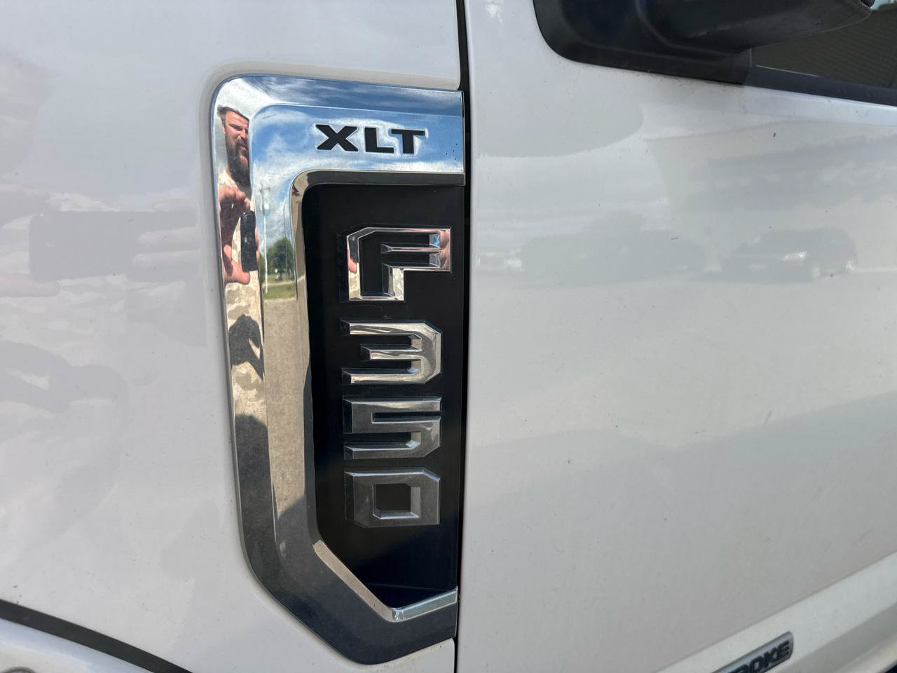 Used 2021 Ford F350 XLT w/ XLT Value Package AWD/4WD image 10