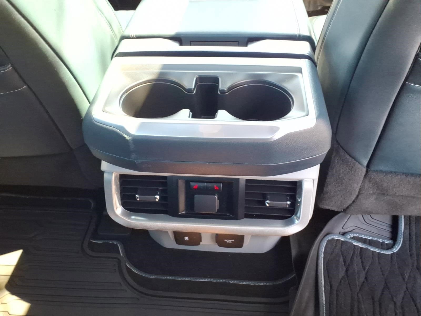 Used 2023 Ford F150 Limited image 11