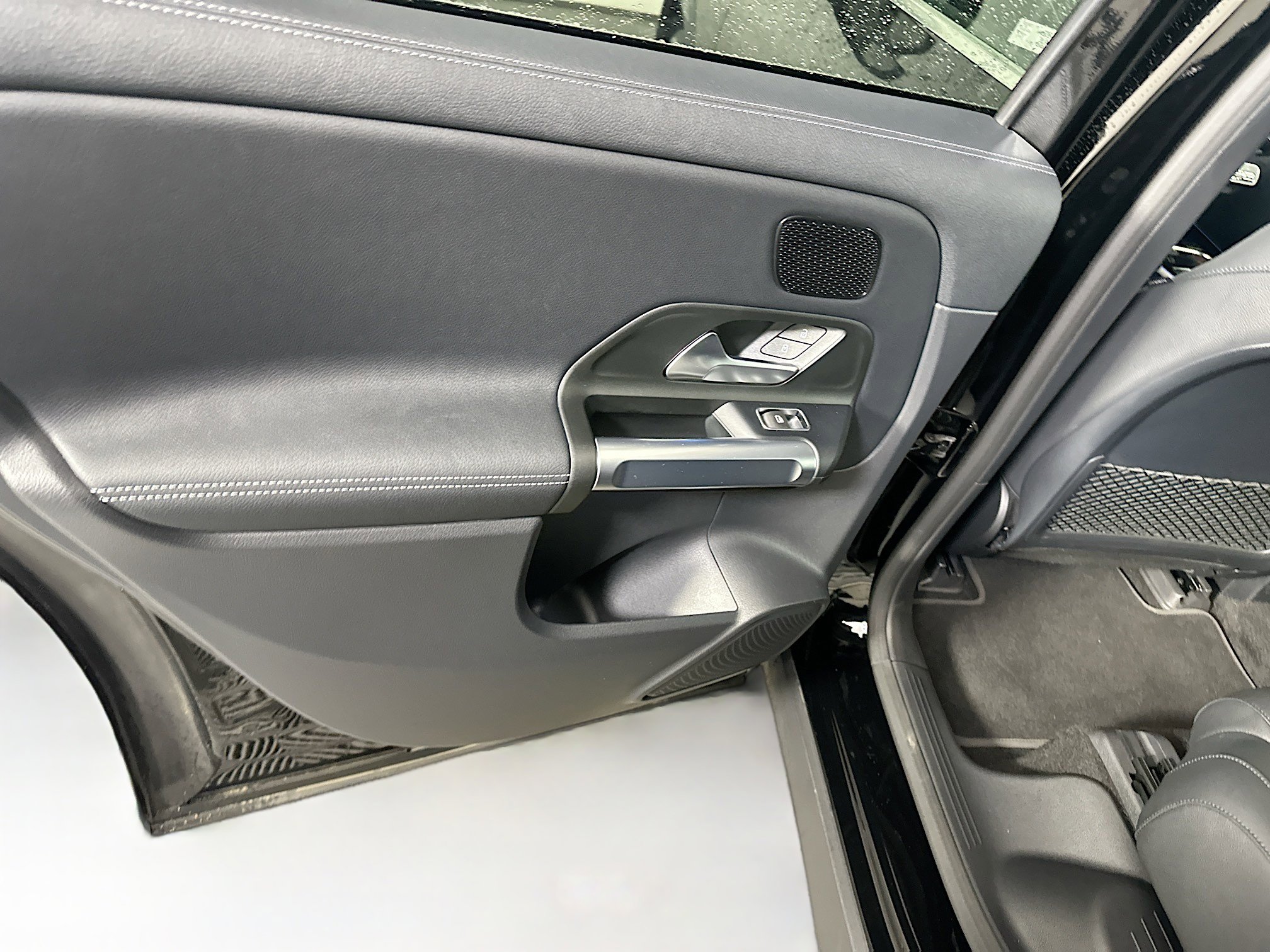 Used 2024 Mercedes-Benz EQB 250+ w/ Winter Package image 27