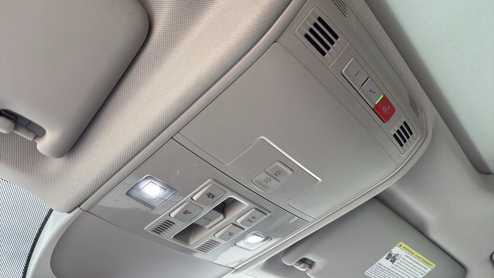 Used 2022 Volkswagen Taos SE image 23