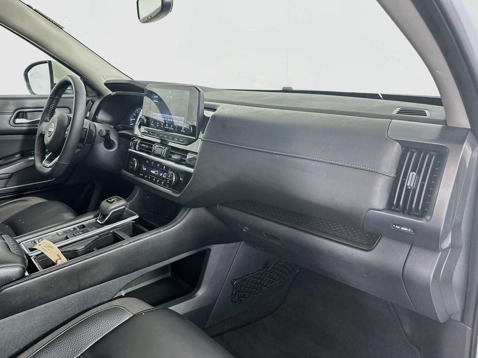 Certified 2022 Nissan Pathfinder SL w/ SL Premium Package FWD image 27