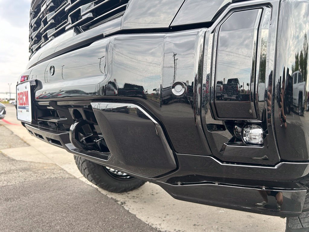 New 2026 GMC Sierra 3500 Denali Ultimate w/ LPO, Black Badging Package AWD/4WD image 12