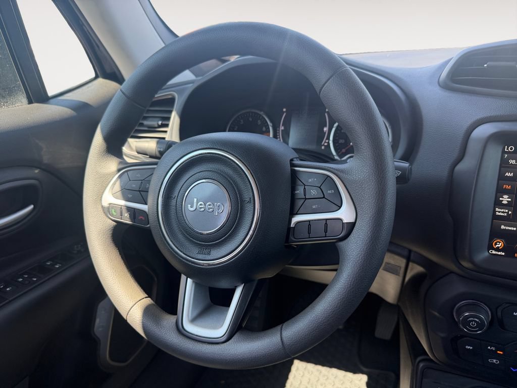 Used 2023 Jeep Renegade Latitude AWD/4WD image 12