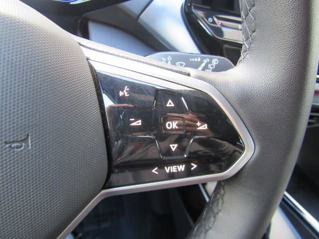Used 2023 Volkswagen ID.4 2WD image 35