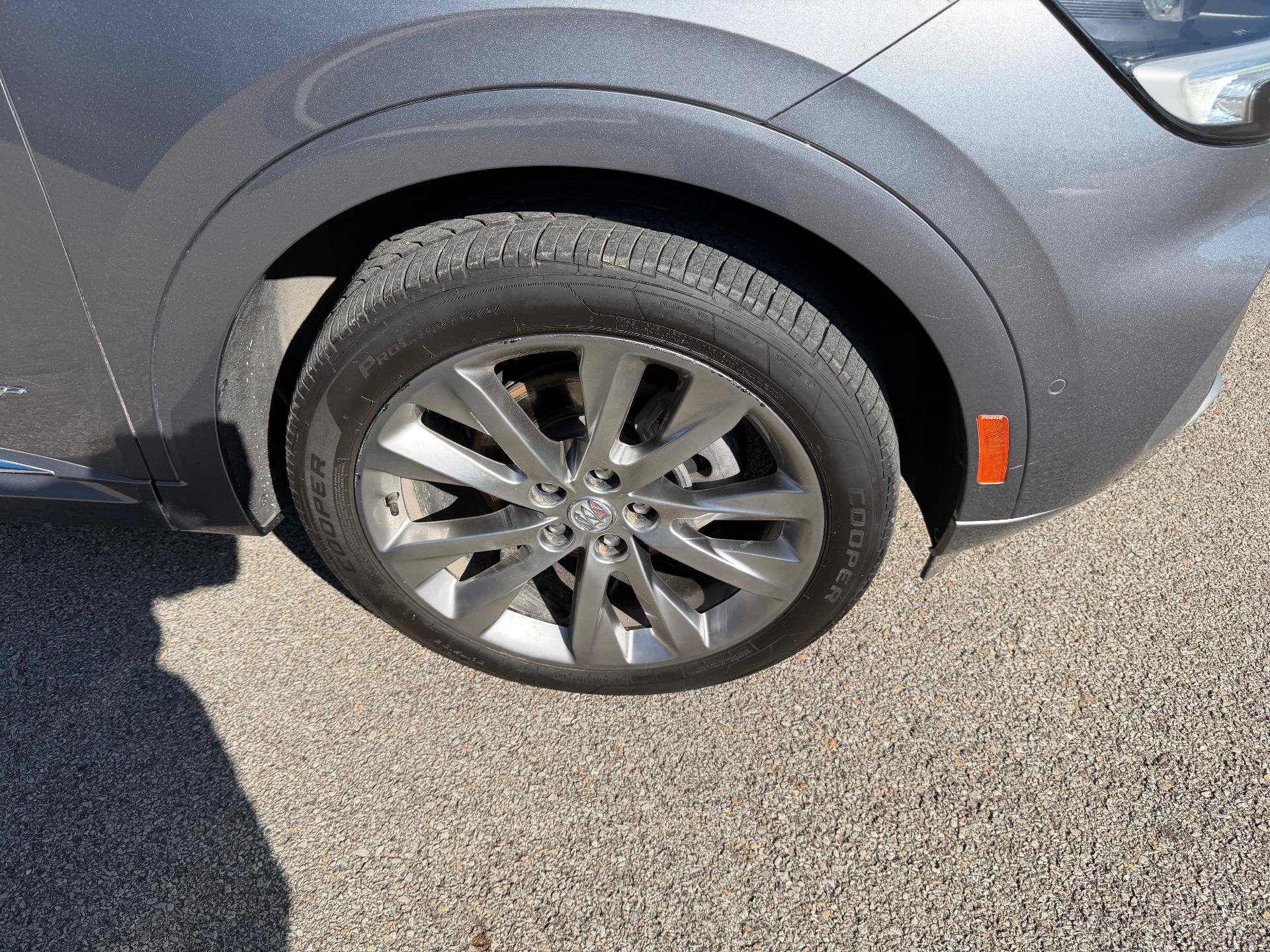 Certified 2022 Buick Envision Avenir w/ Technology Package II AWD/4WD image 10