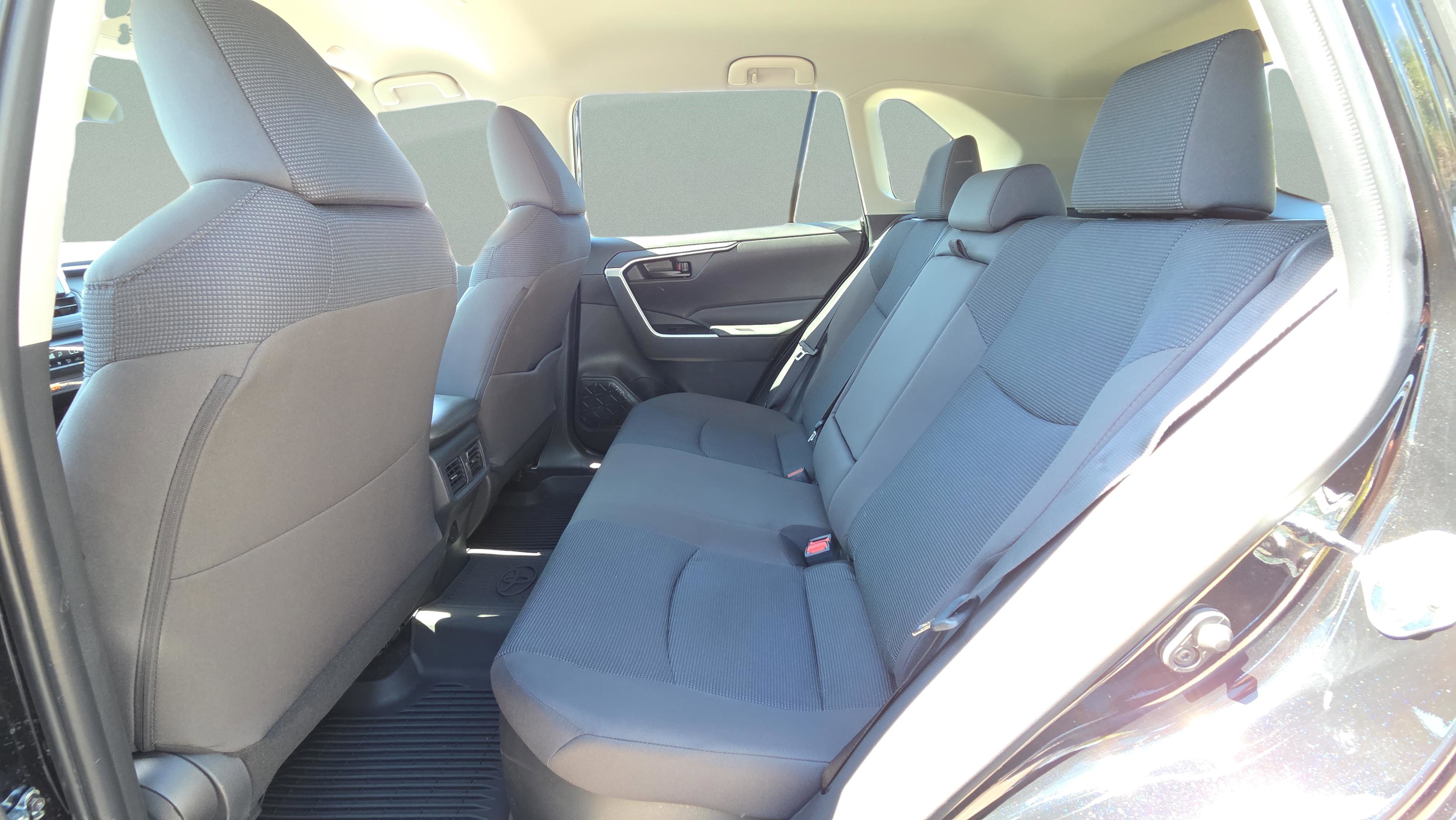 Certified 2025 Toyota RAV4 LE image 15