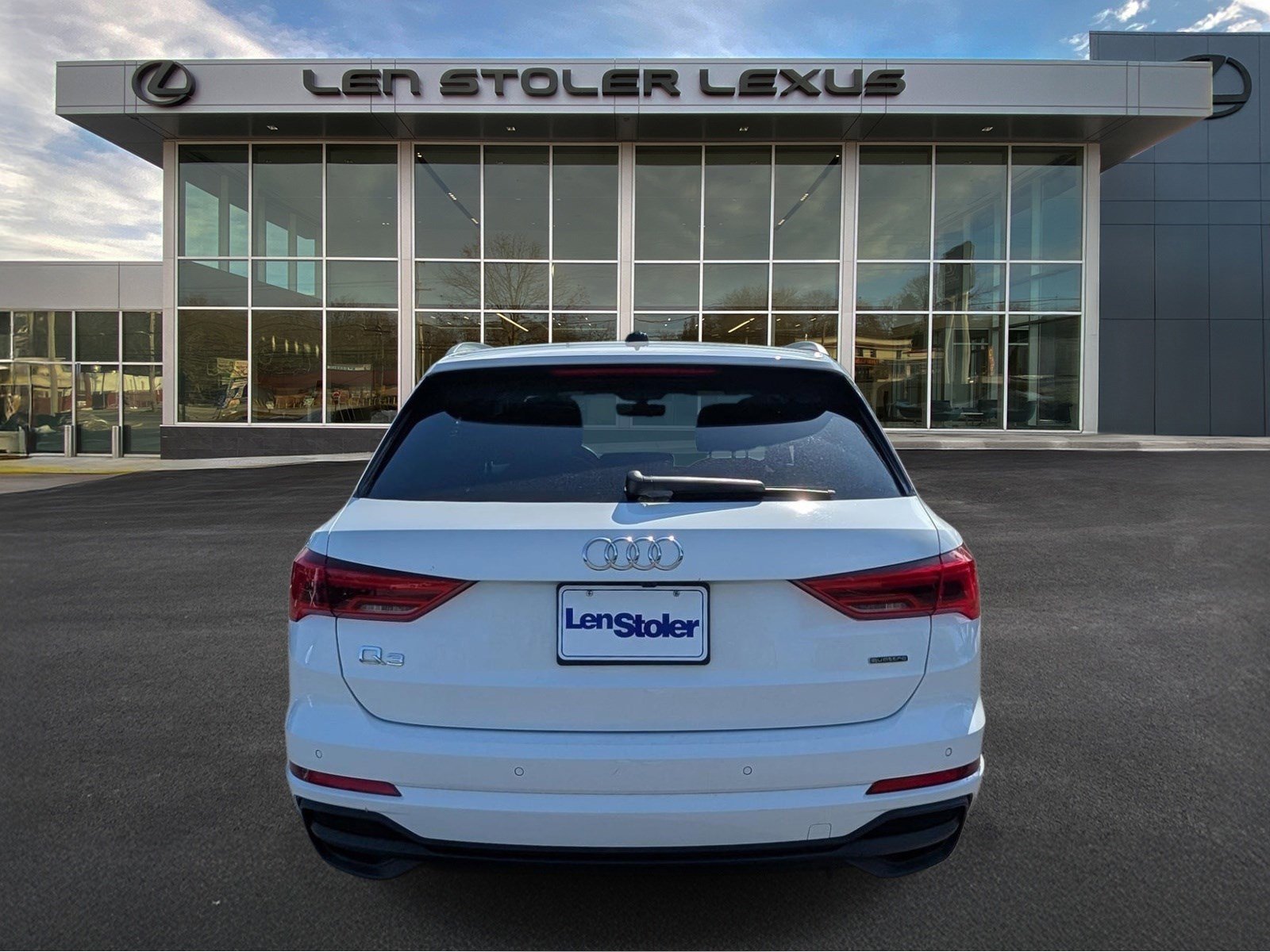 Used 2024 Audi Q3 2.0T Premium AWD/4WD image 4