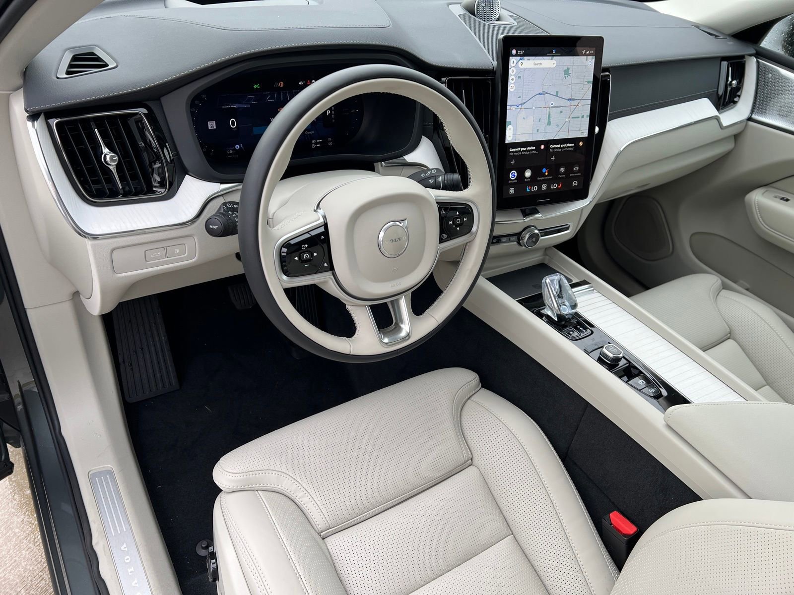 New 2026 Volvo XC60 T8 Ultra image 11