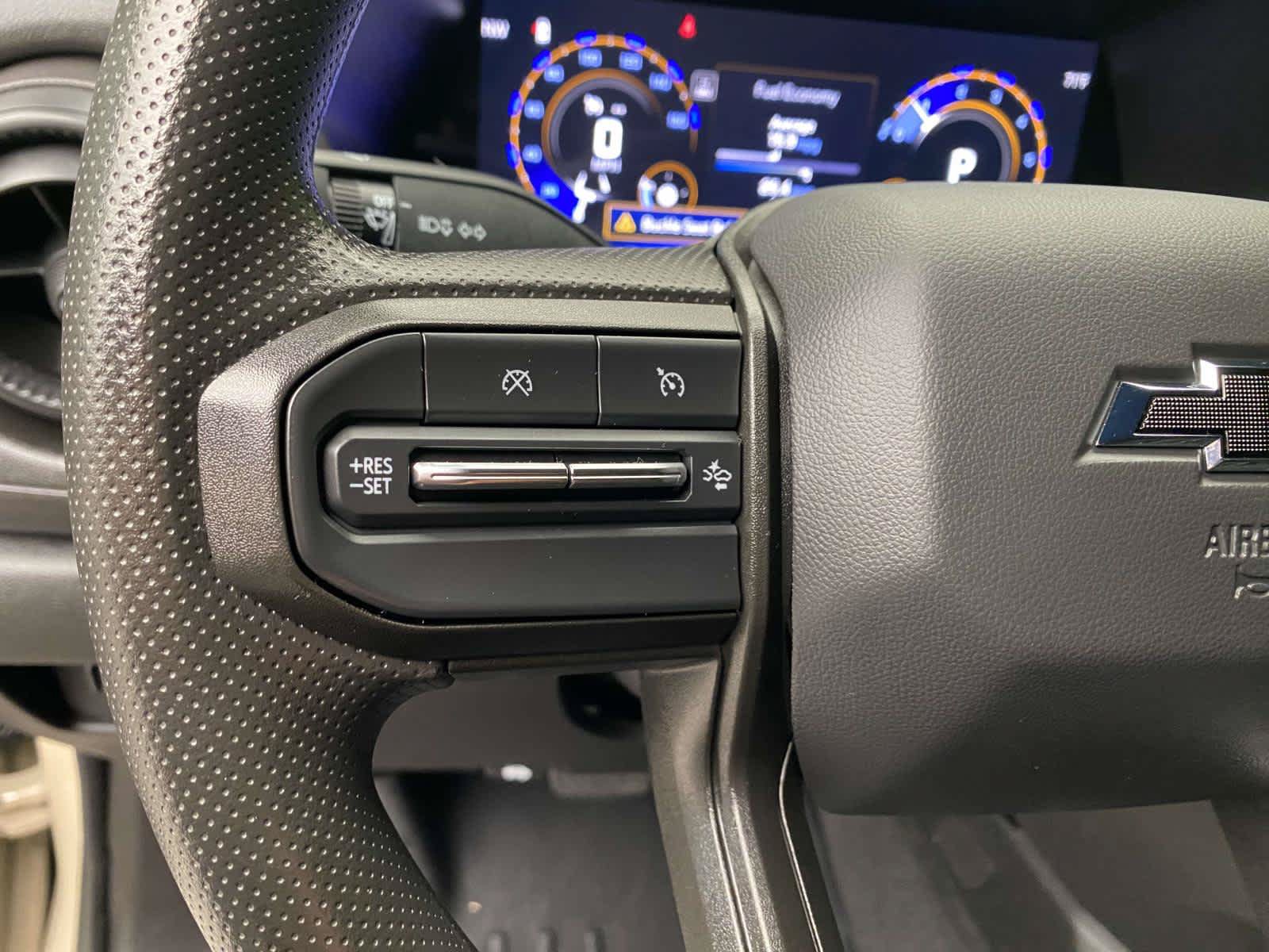Used 2024 Chevrolet Colorado Trail Boss w/ Advanced Trailering Package AWD/4WD image 17
