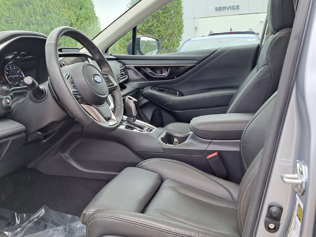 Used 2025 Subaru Outback Limited AWD/4WD image 22