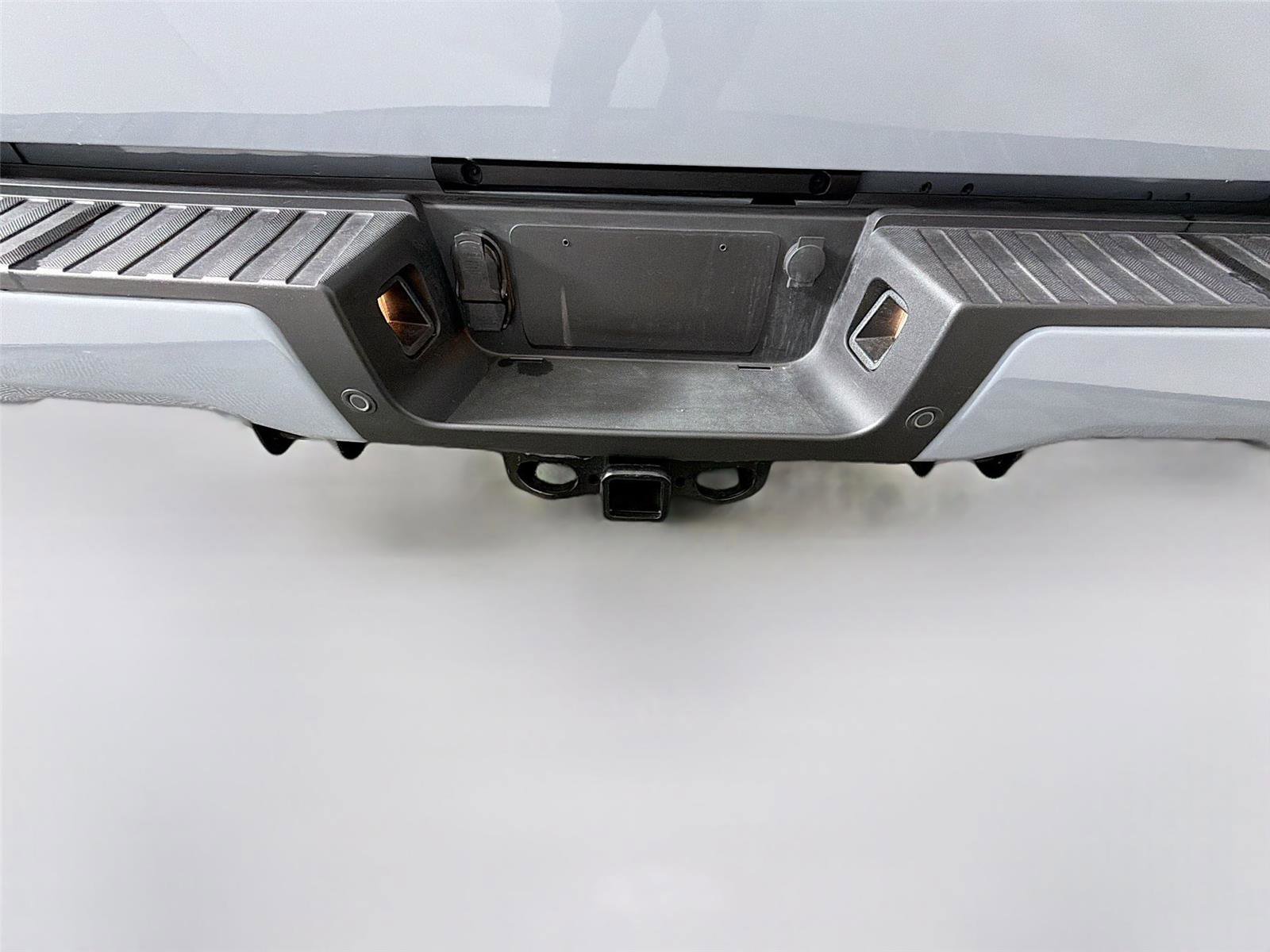 Used 2026 Ford F350 Lariat w/ Black Appearance Package image 36