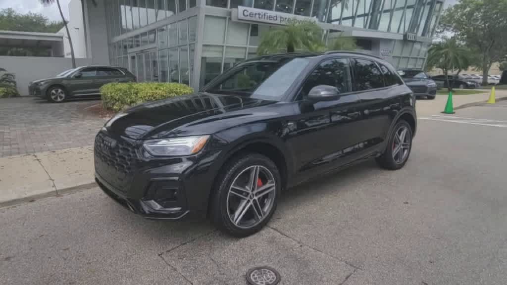 Certified 2024 Audi Q5 e Premium Plus w/ Premium Plus Package AWD/4WD image 4