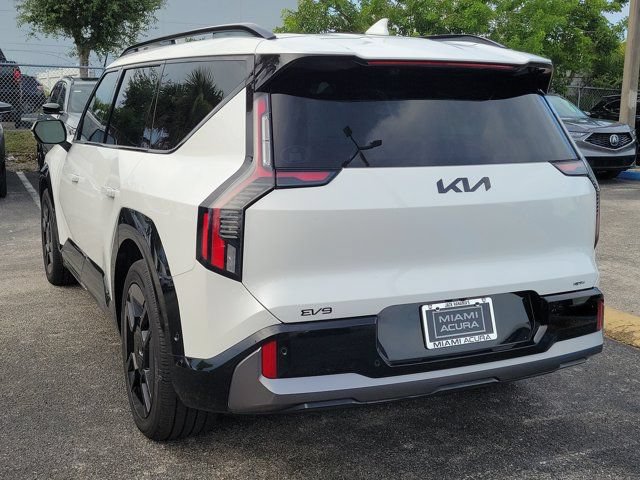 Used 2024 Kia EV9 GT-Line AWD/4WD image 3