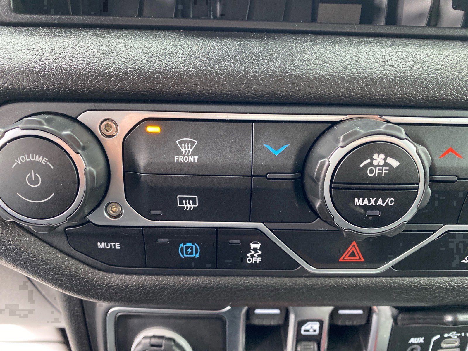 Used 2025 Jeep Wrangler Willys image 15