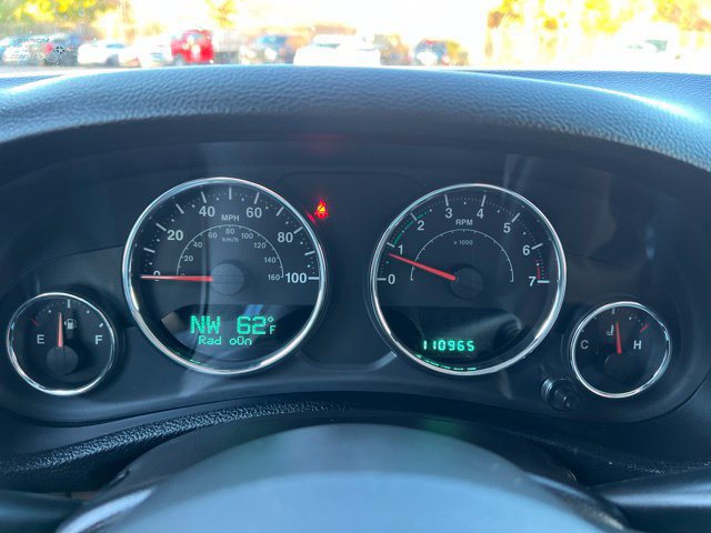 Used 2013 Jeep Wrangler Unlimited Rubicon w/ Dual Top Group AWD/4WD image 17