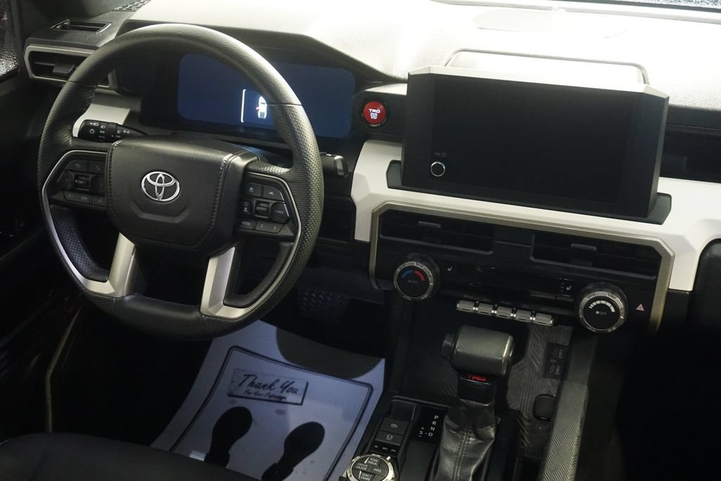 Certified 2024 Toyota Tacoma TRD Off-Road AWD/4WD image 28