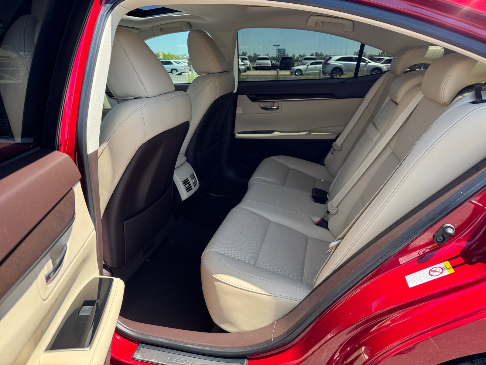 Used 2018 Lexus ES 350 w/ Navigation System Package image 17