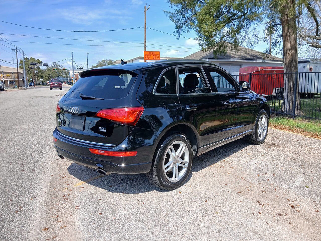 Used 2015 Audi Q5 2.0T Premium Plus w/ Technology Package AWD/4WD image 8
