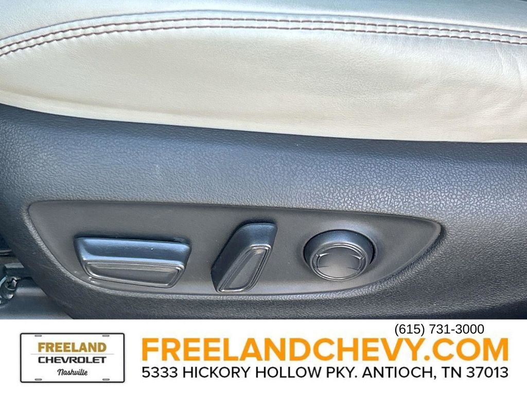 Used 2023 Toyota RAV4 XLE Premium image 30