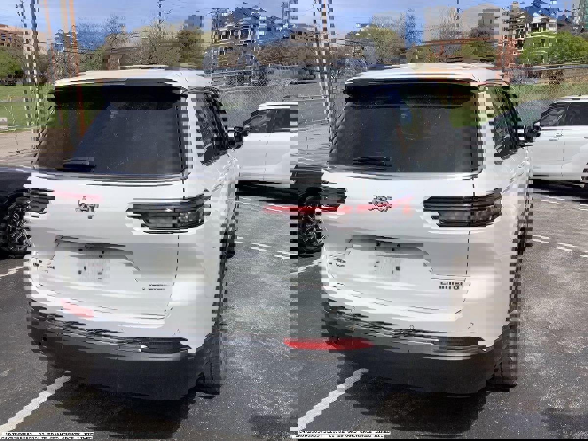 Used 2022 Jeep Grand Cherokee L Limited image 4