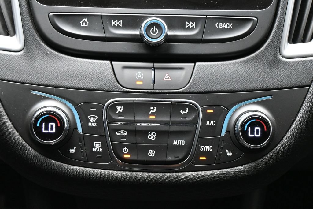 Used 2023 Chevrolet Malibu LT FWD image 18