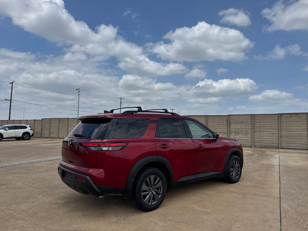 Certified 2023 Nissan Pathfinder SV w/ Lighting Package (N92) FWD image 19