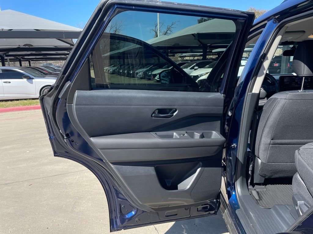 New 2026 Nissan Pathfinder SV AWD/4WD image 36