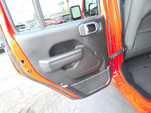 Used 2024 Jeep Wrangler Sport S image 29