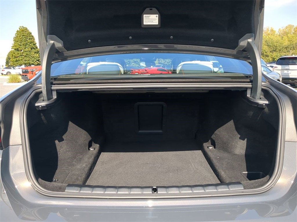 Certified 2023 BMW 760i xDrive w/ Executive Package image 14