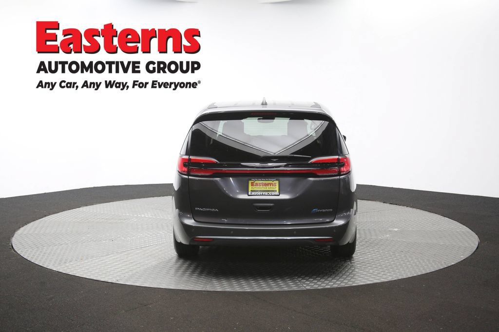 Used 2022 Chrysler Pacifica Touring-L w/ Uconnect Theater Family Group FWD image 38