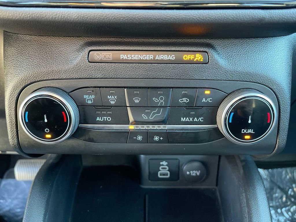 Used 2025 Ford Escape ST-Line w/ Equipment Group 301A image 32