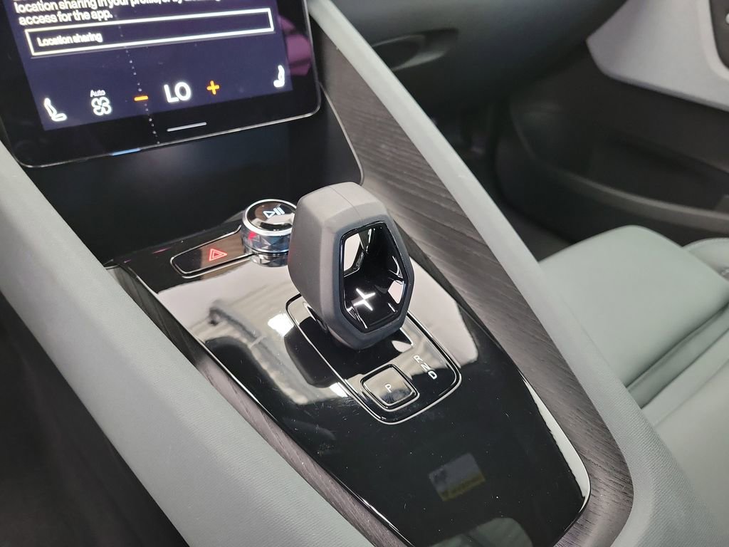 Used 2023 Polestar Polestar 2 w/ Pilot Pack image 28